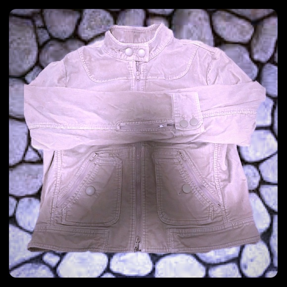 Women’s Jacket - Picture 4 of 5